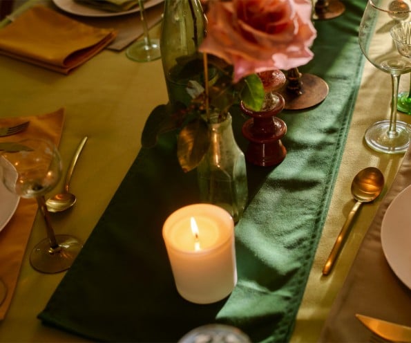Revolutionary Cotton Feel Amalfi Table Runners