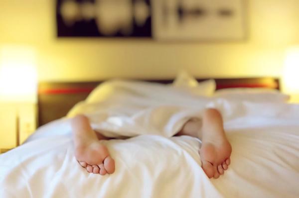 Effective ways to keep warm at night