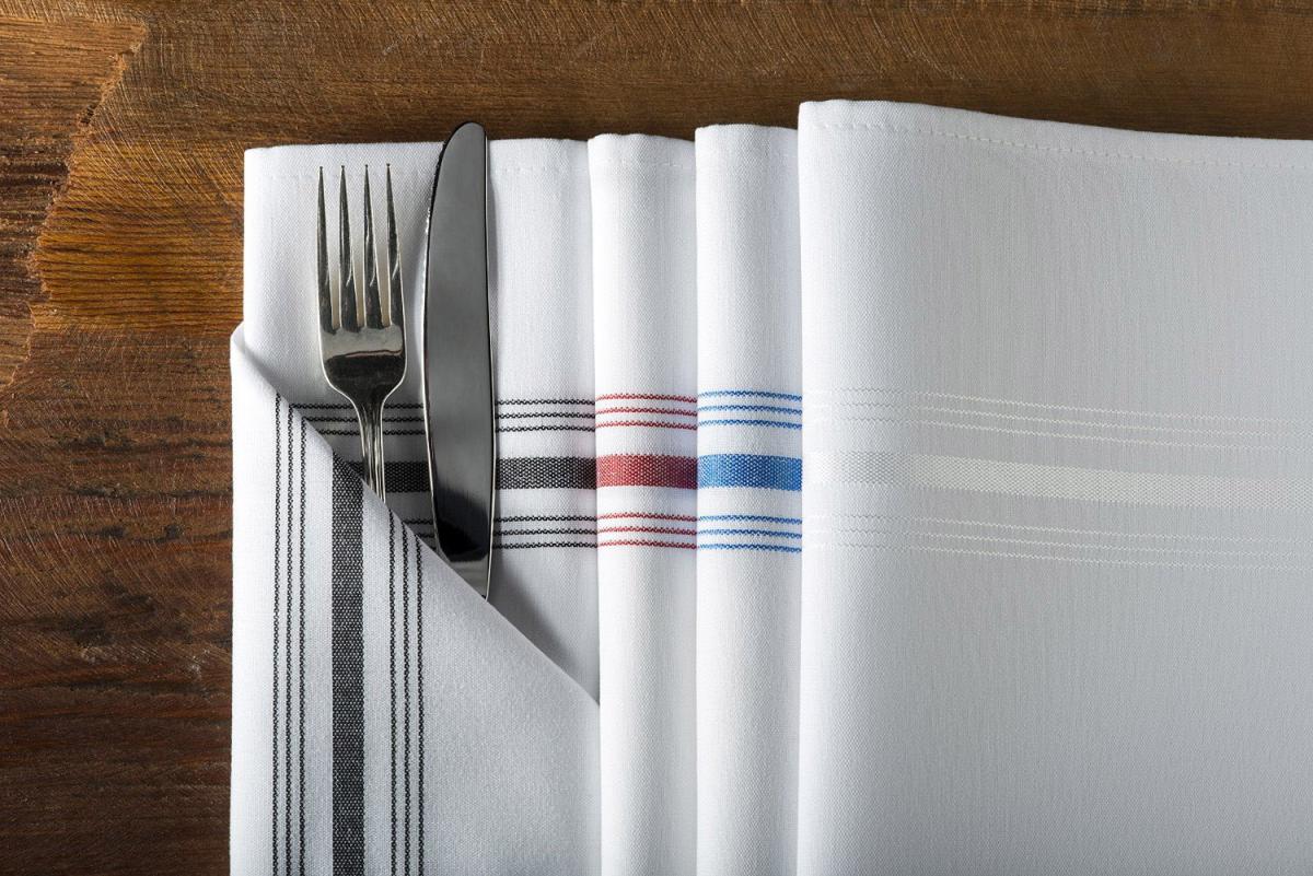 Folding Napkins for Cutlery - How to wrap silverware in a napkin?