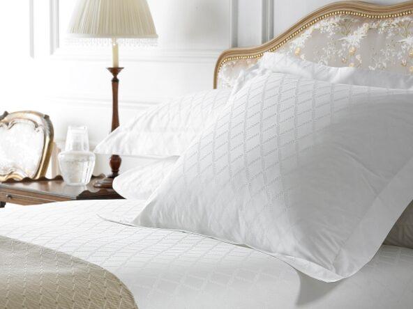 Summer Style Guide - In the Bedroom