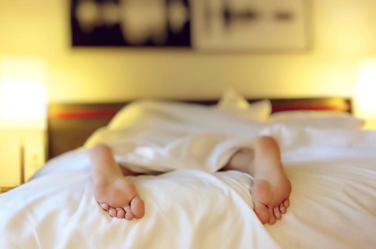 Effective ways to keep warm at night